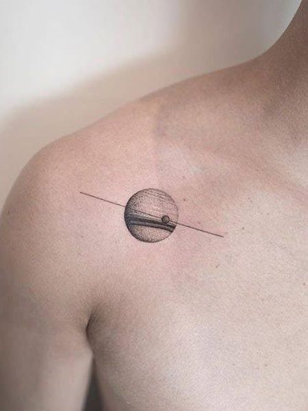 15 enormi tatuaggi della clavicola per gli uomini e cosa significano