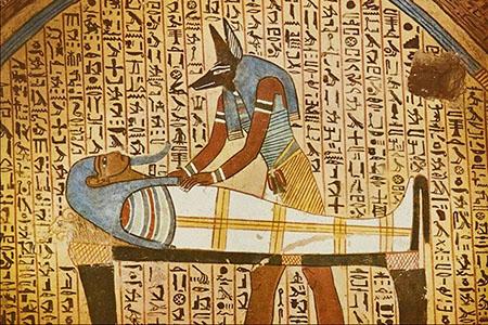Anubi visita la mummia di Osiride