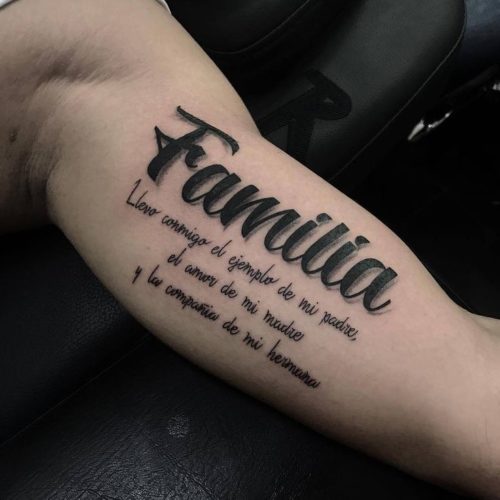 več kot 120 stavkov za tetoviranje za moške