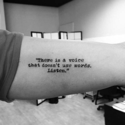 Πάνω από 120 φράσεις τατουάζ για άνδρες