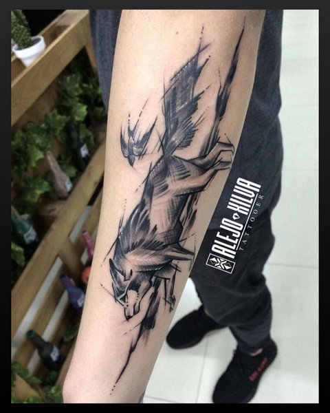 狼的纹身是什么意思？男人和女人的狼纹身的含义: 照片