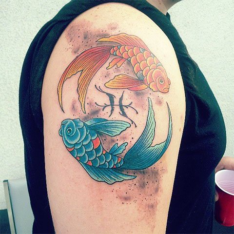 Farebné tetovanie - znamenie zverokruhu ryby