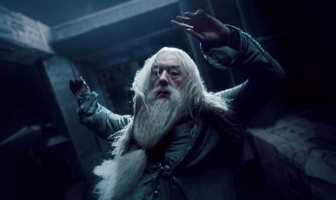 Insygnia Śmierci - śmierć Dumbledore'a.