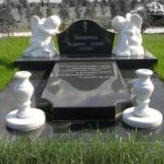epitaf na pomníku