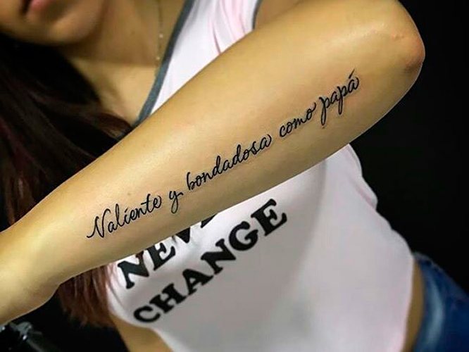 Tetoválások Jelentőségteljes mondások lányoknak latinul fordítás angol, francia, olasz nyelvre