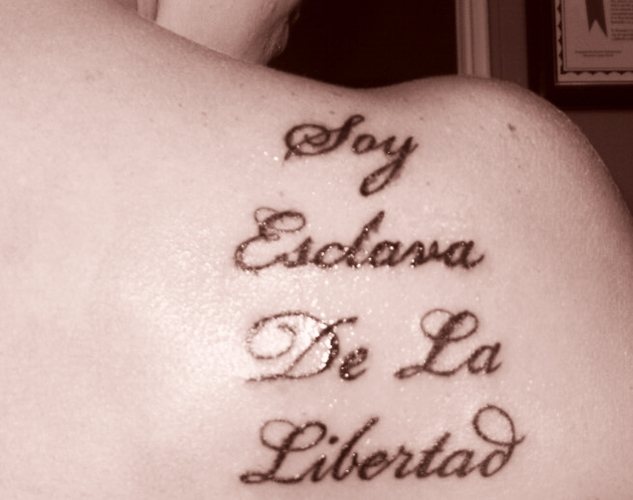 Spansk betydning tatoveringer med oversættelse for kærlighed, liv, relationer og skønhed