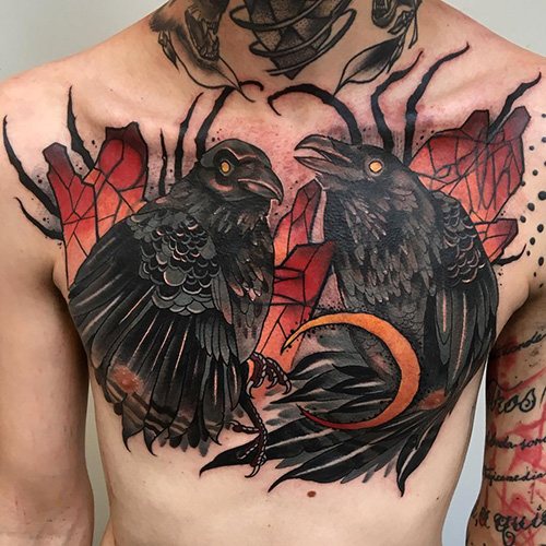 Huguin og Munin-tatovering. Betydning, skitser på ryg, skulder, nakke, arm