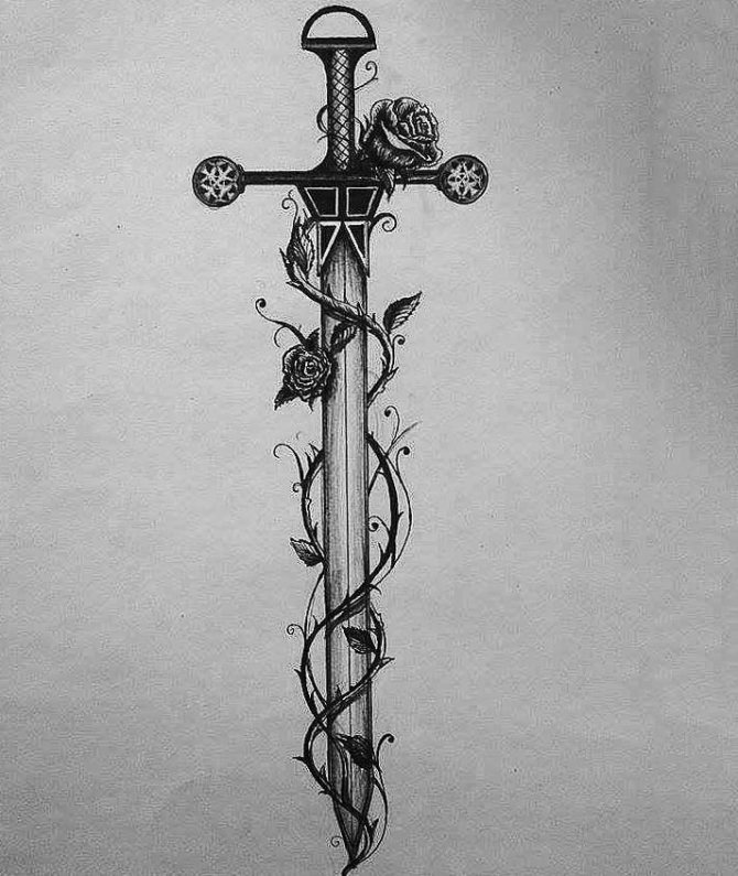 Įdomus kalavijo tatuiruotės eskizas