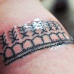 Hoe komt de peeling op een tatoeage eraf. Tattoo genezing door dag, foto