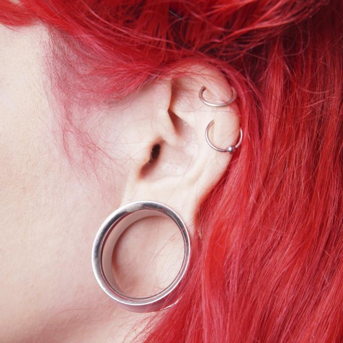 как да закрепите отново дупките за уши