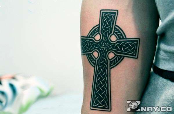 Κέλτικος σταυρός - τατουάζ
