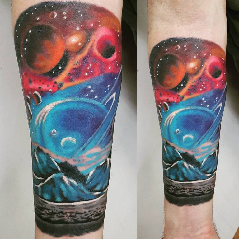 avaruus tatuointi