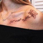 Smuk fransk sætning til tatoverede piger