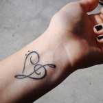 Krásne ženské tetovania. Obrázky a významy kresieb, návrhy tetovania pre dievčatá