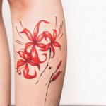 татуировка с лилия