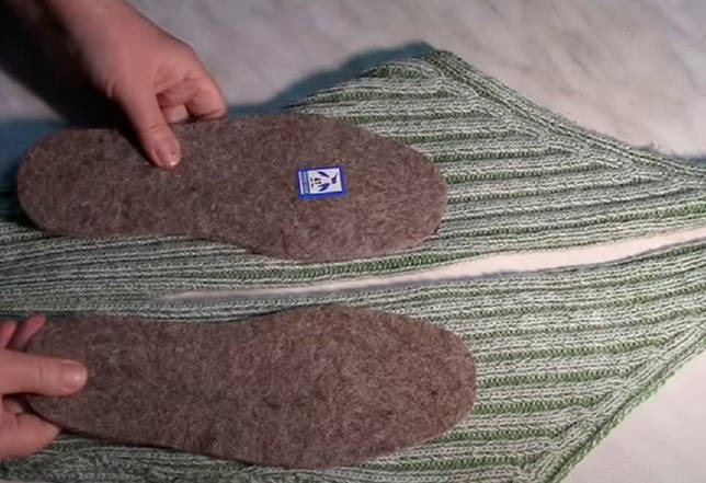 Mojstrski tečaj izdelave škornjev iz starega puloverja