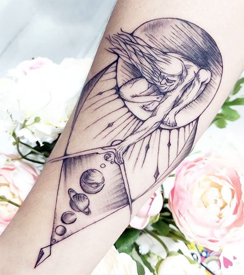 Tatuagem inusitada dos planetas