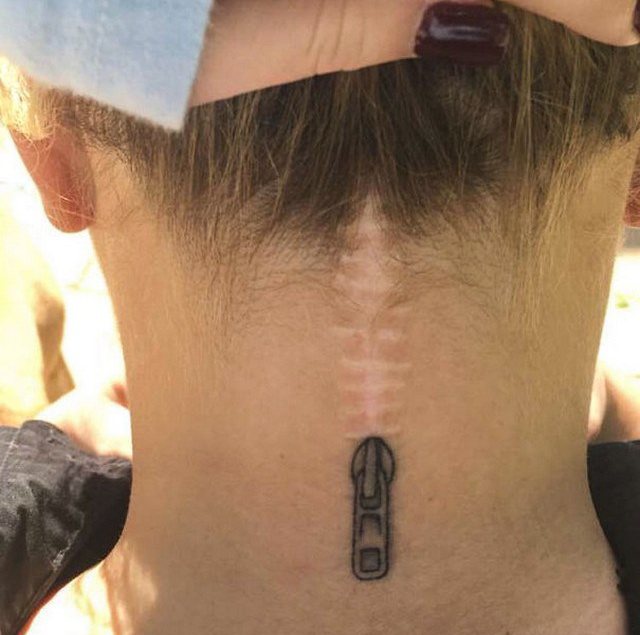 A tatuagem original sem sobrepor a cicatriz