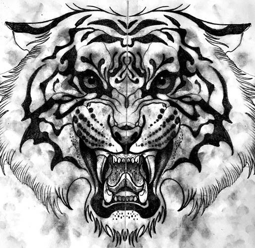 Tigers grin. Foto, betydning, på skulder, brystben, arm, ben