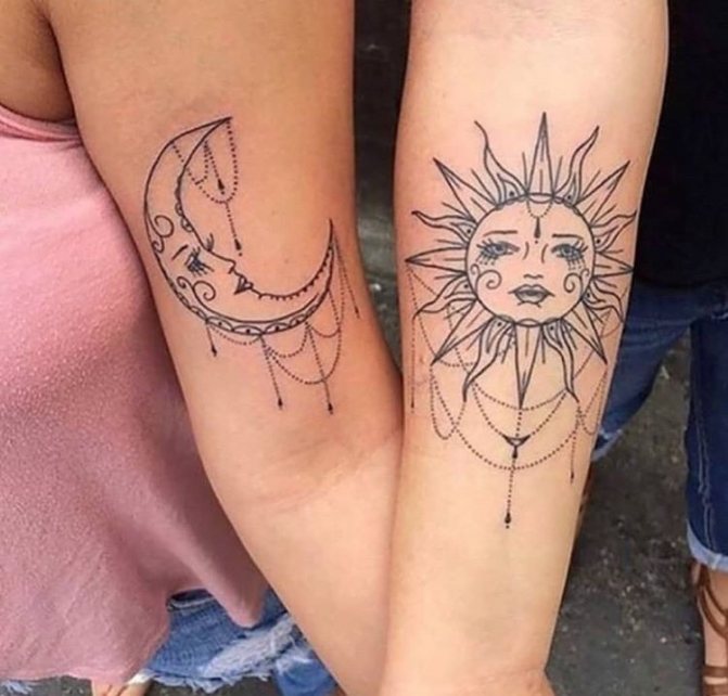 Paariline tätoveering koos kuu ja päikesega