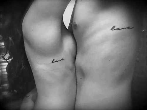Párové tetovanie pre milencov: 50 skvelých nápadov, ako si povedať, že ste spolu navždy