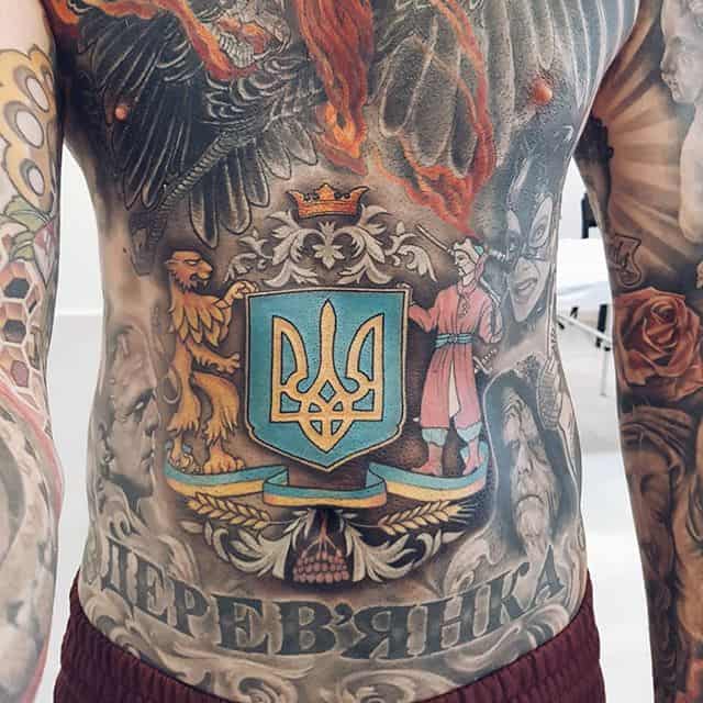 tatuagens patrióticas ucranianas