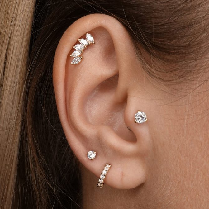 chelix piercing, tragus piercing, lob piercing, lob piercing