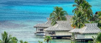 Polynesische woningen.
