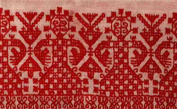 毛巾。绣花细节。19世纪末。 诺夫哥罗德地区，乌斯秋兹纳区。双面绣花。