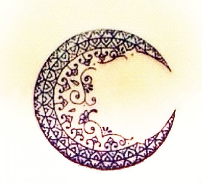 Le croissant de lune est un signe de beauté écrasante.