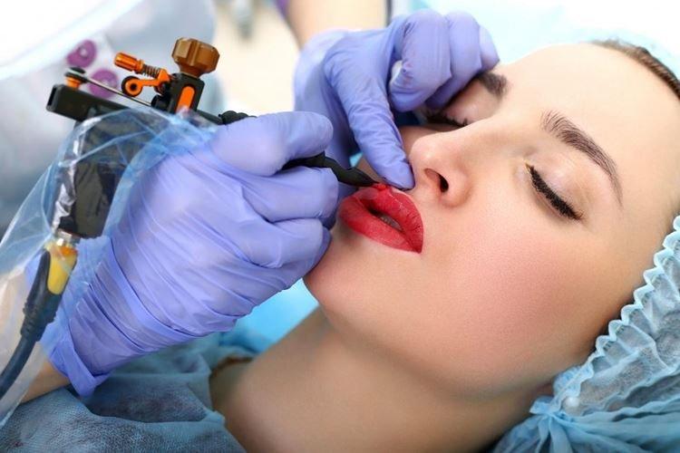 Kontraindikácie pre permanentný make-up pier