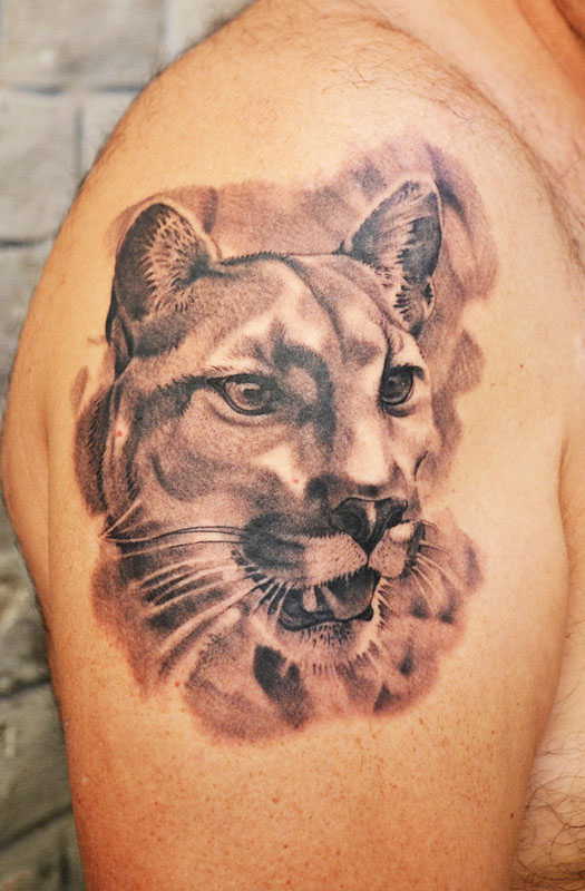Cougar tattoo, Dotwork