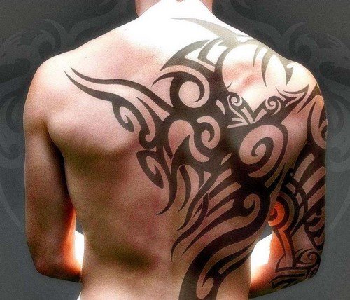 Cele mai tari tatuaje masculine - Fotografii, tendințe, idei de tatuaje pentru bărbați