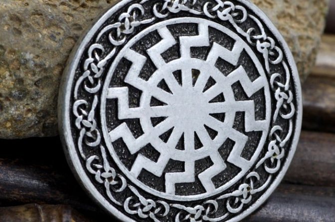 Skandináv amulettek