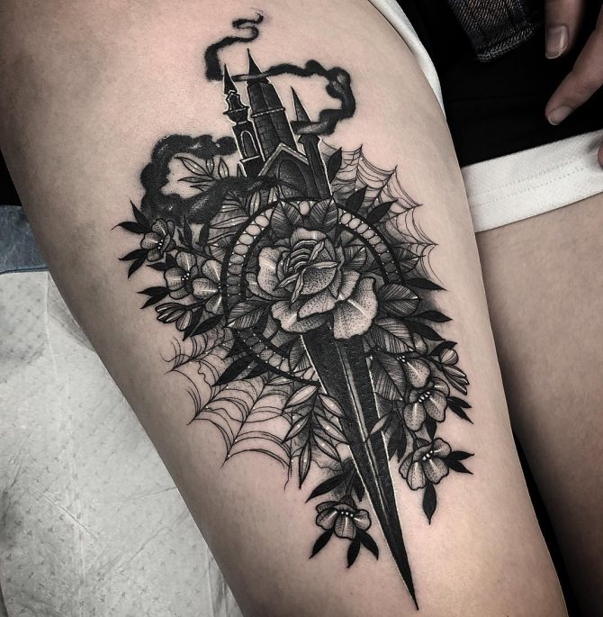 Fairytale Dagger și tatuaj de flori