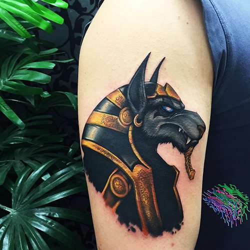 Tetovanie egyptského boha Anubisa. Význam, vzory, fotografické tetovanie pre mužov, ženy