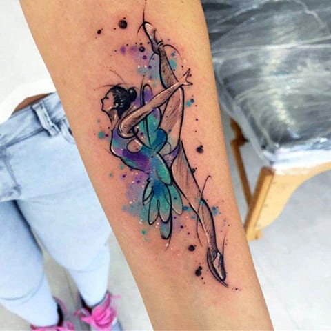 Татуировка балерина акварел