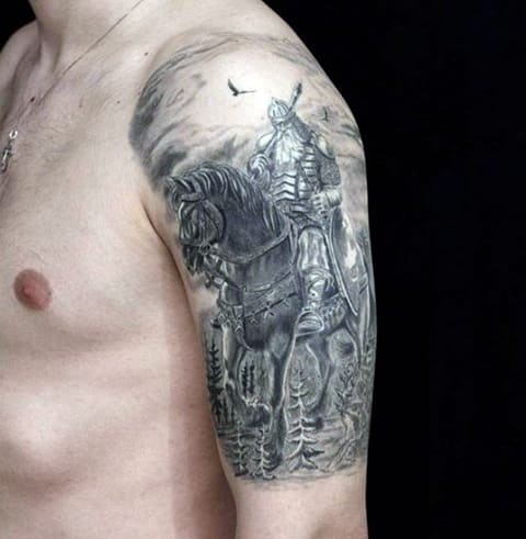 Tetovanie bohyne na koni