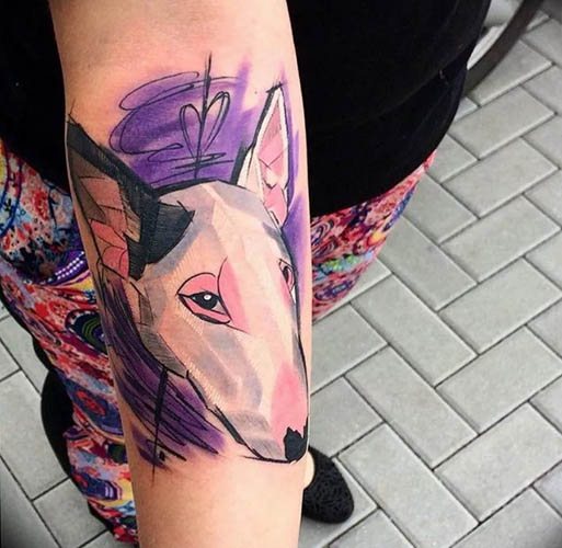 Bull Terrier tatuointi: luonnokset, merkitys, valokuva