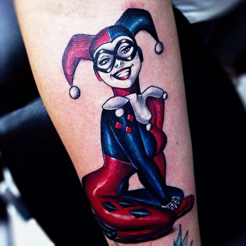 Tatuaggio Joker sul braccio, avambraccio, gamba. Schizzi, foto, significato
