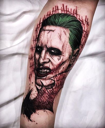 Tatuagem do Joker no braço, antebraço, perna. Esboços, fotografia, significado