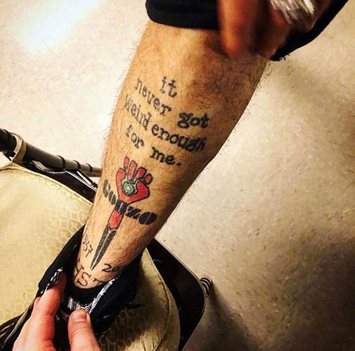 Tatuaggio di Johnny Depp. Immagini sul braccio, sulla schiena e sulla mano