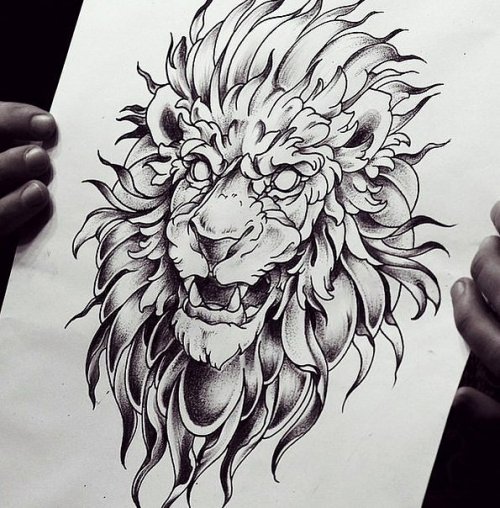 Tatuaj de sex masculin schițe alb-negru, schiță de leu cu zâmbet