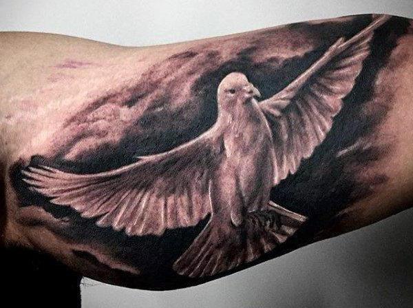 татуировка на гълъб