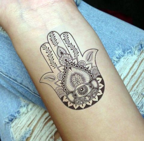 Tetovanie hamsa na ruke