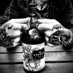 τατουάζ και αλκοόλ