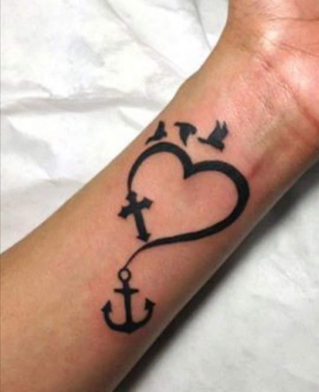 kors tatovering