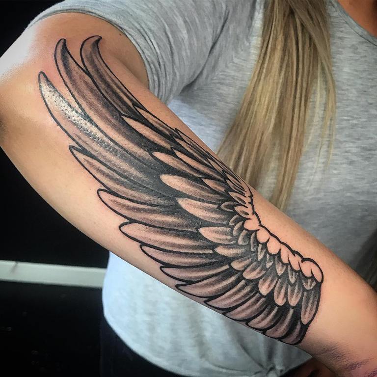 Tatuointi enkelin siivet