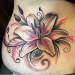 Татуировка на лилия