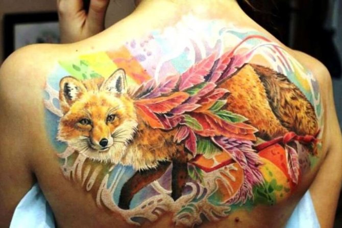 Tatuaggio della volpe: significato per ragazze e ragazzi. Immagini del tatuaggio della volpe.